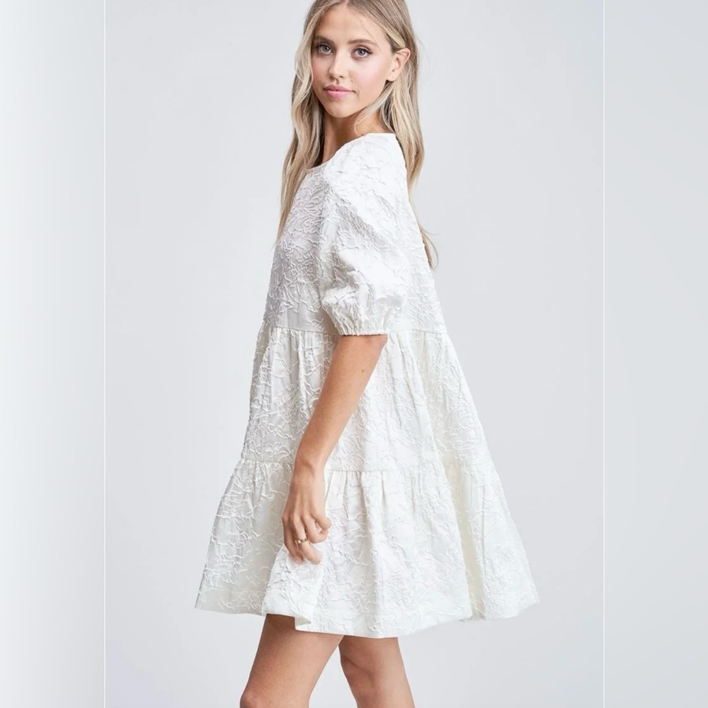 En Saison Jacquard Tiered Dress Cream Size Small
